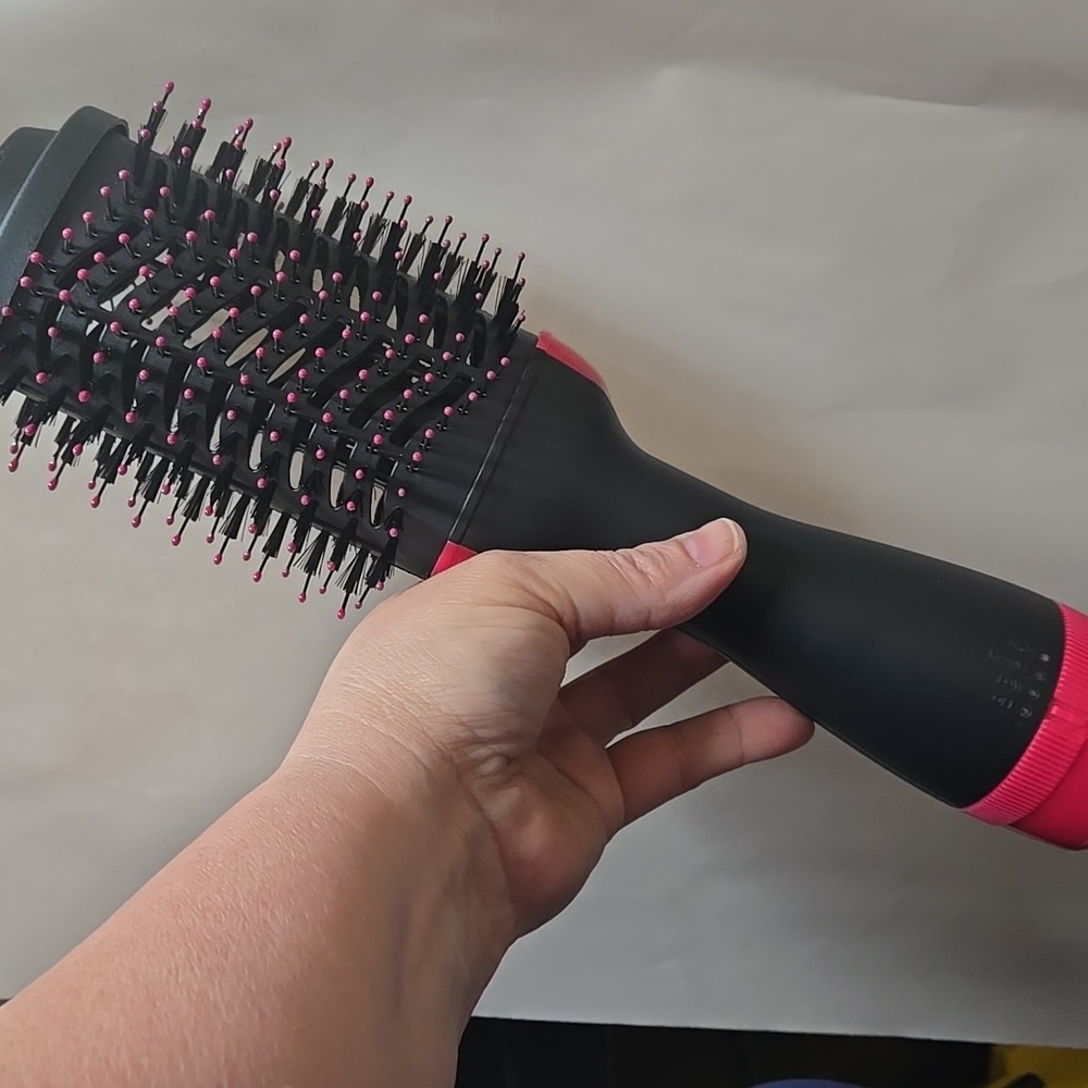One Step Hair Dryer Hot Air Brush Styler and Volumizer Hair Straightener Curler